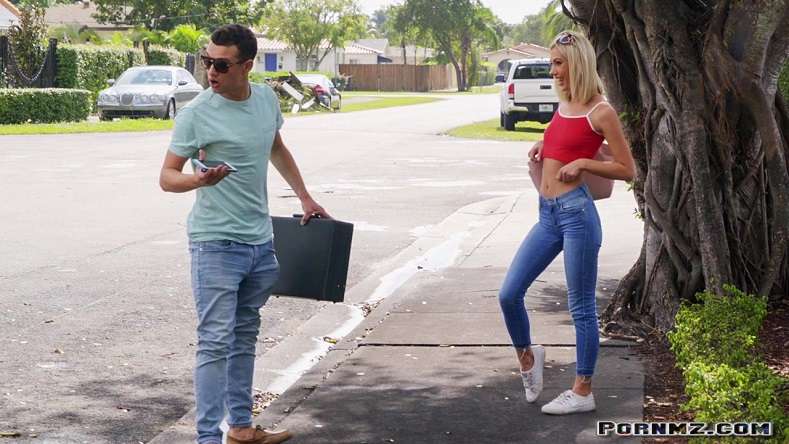 Mofos – Bag Switch-aroo