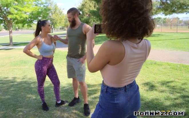 Brazzers – Jog By Threesome Pick Up