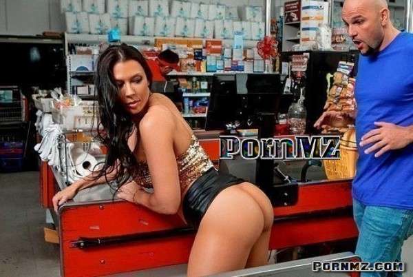 Rachel Starr Having Fun In The Store