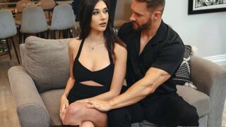 Thundercock Aria Sloane Fucks Her Husbands Boss Pornmz