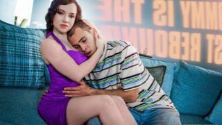 Let Me Show You What Stepmommy Can Do Better Than Your Girlfriend – Hazel Paige (MomDrips)